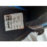 Kisfiú jégkorcsolya